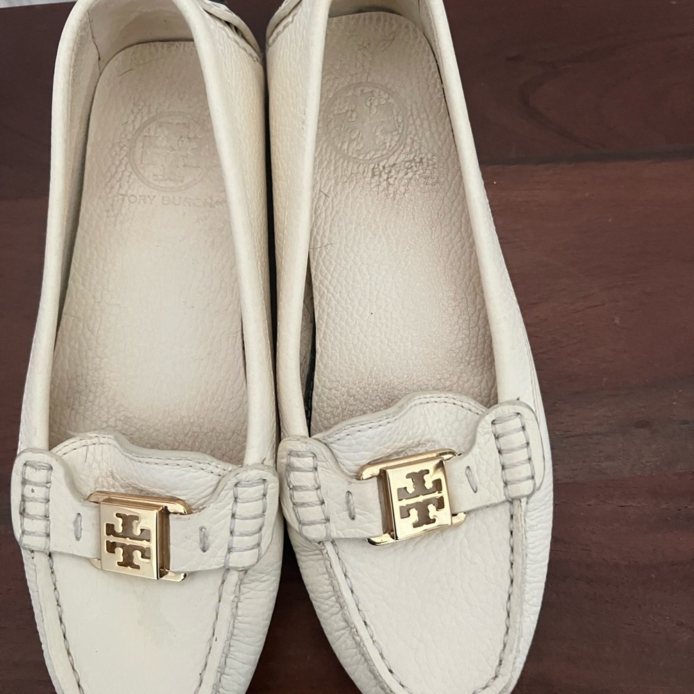 Cream Tory Burch Drivers size 7M
